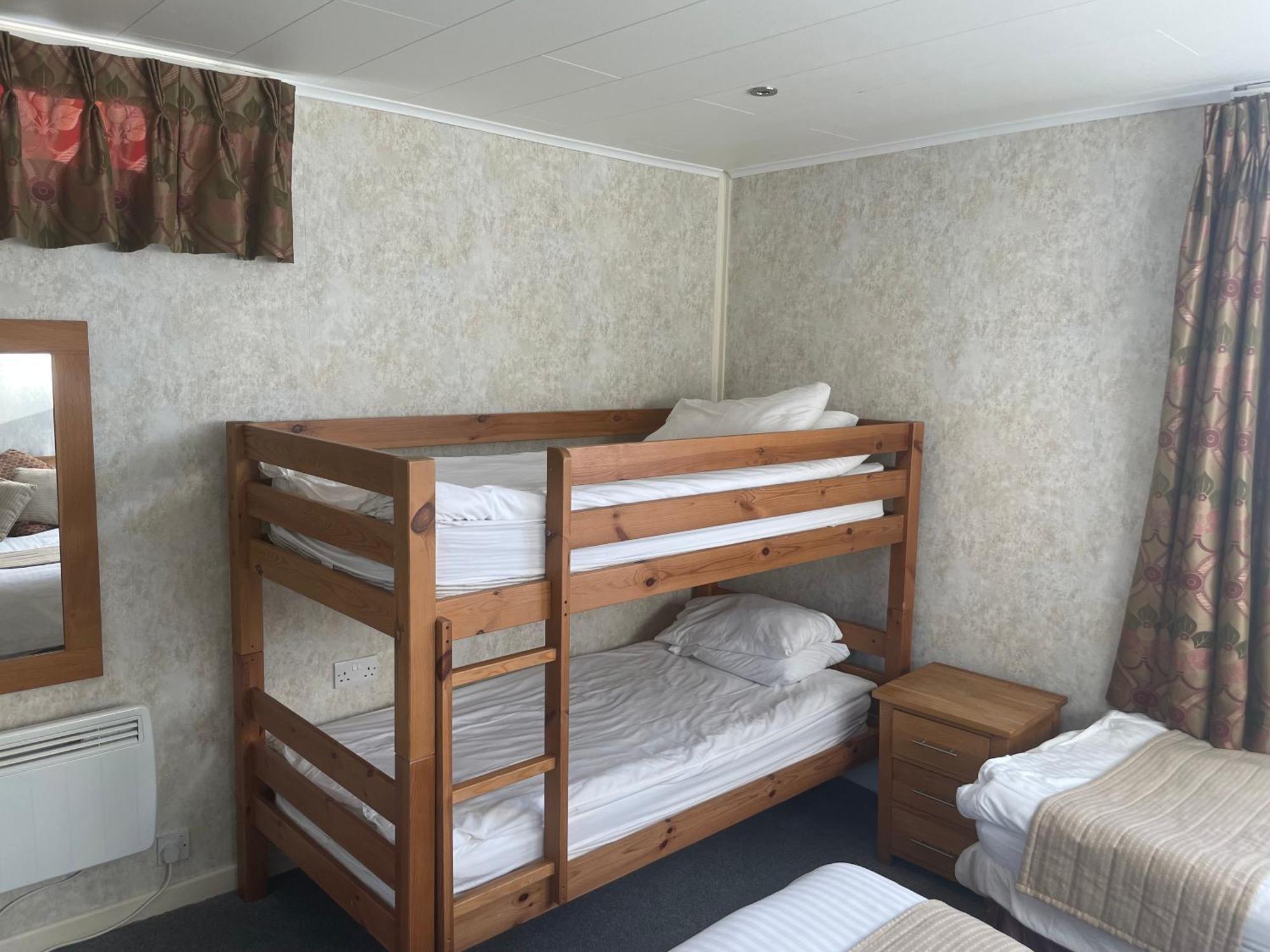 The Dog & Partridge Country Inn Ashbourne  Ngoại thất bức ảnh