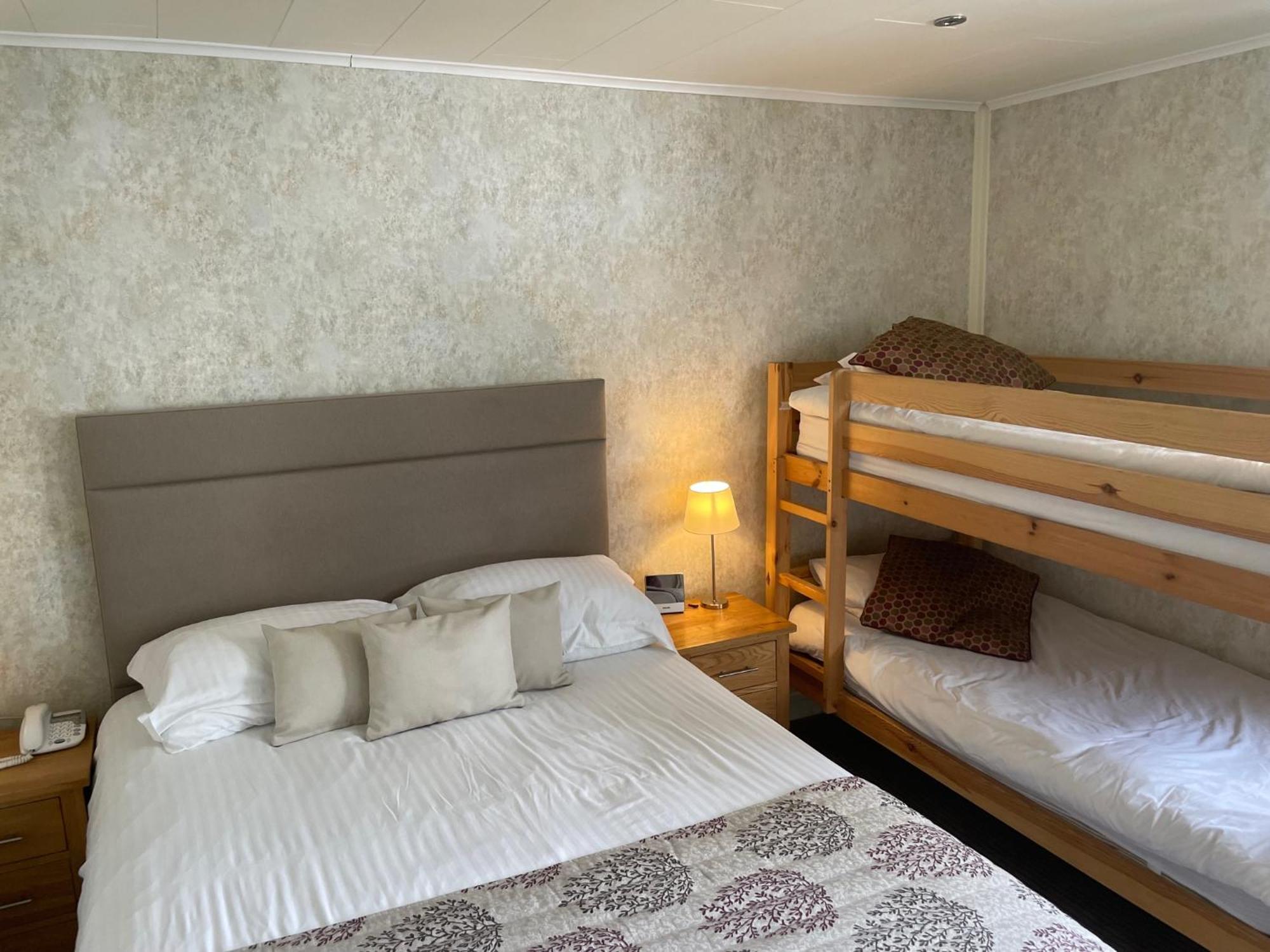 The Dog & Partridge Country Inn Ashbourne  Ngoại thất bức ảnh