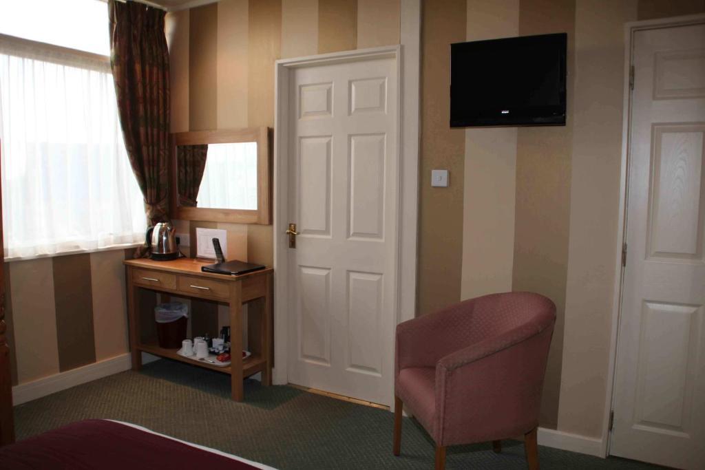 The Dog & Partridge Country Inn Ashbourne  Phòng bức ảnh